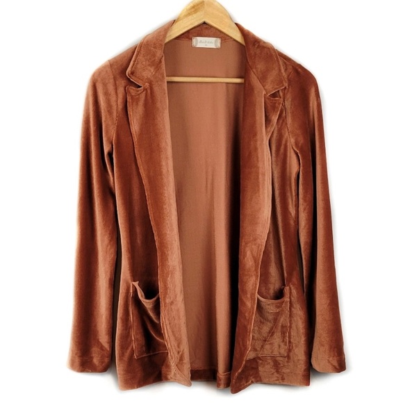 Altar'd State Jackets & Blazers - ALTAR’D STATE Ribbed Velvet Open Front Lapel Jacket With Pockets